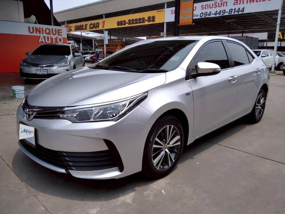 Toyota Altis &mdash; silver sedan, MAYA Pattaya Taxi